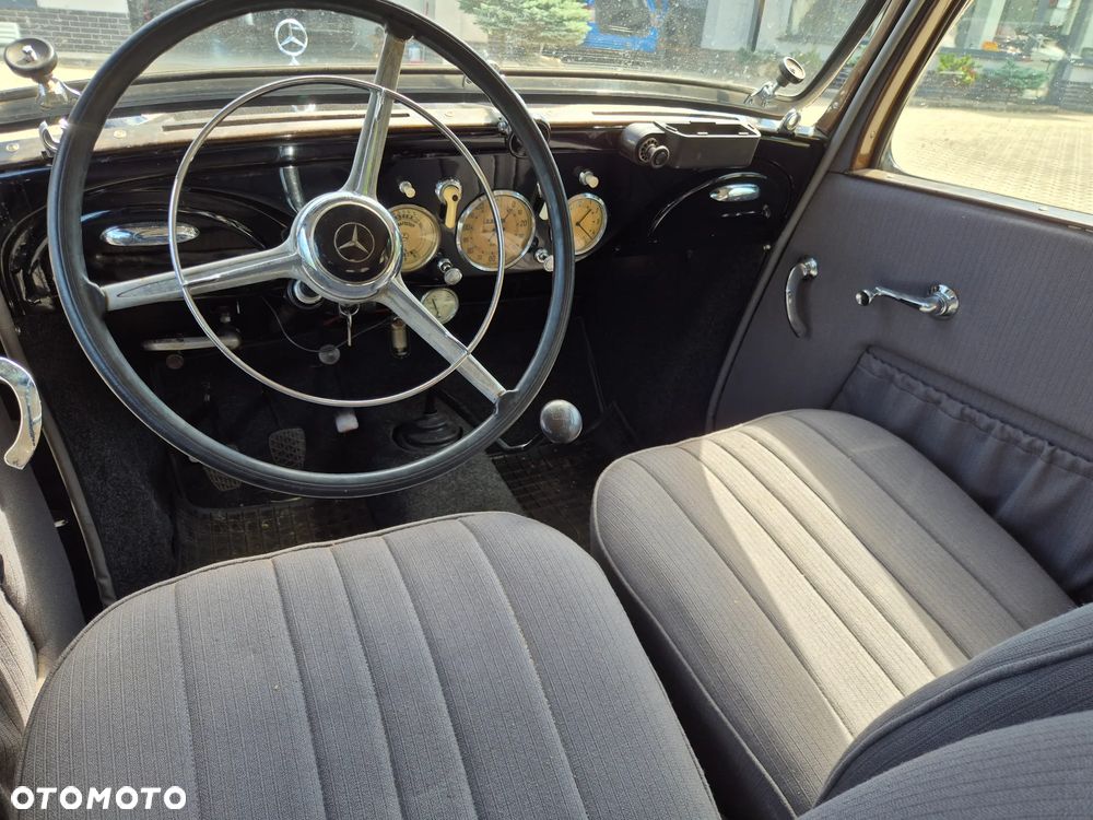 Mercedes-Benz Inny - 40