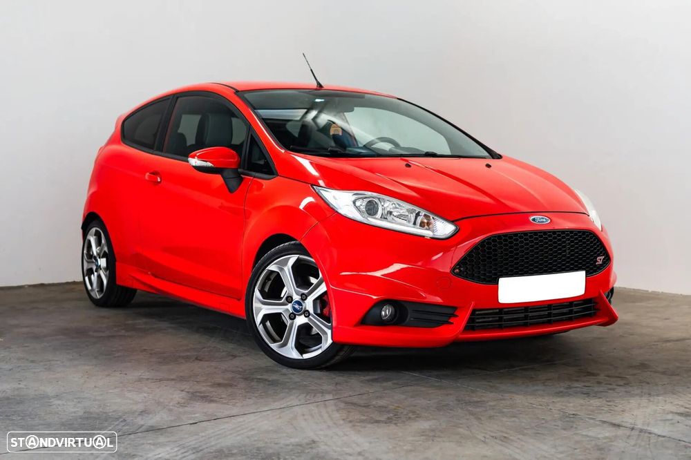 Ford Fiesta 1.6 EcoBoost c/ Pack Pele Desportiva ST - 1