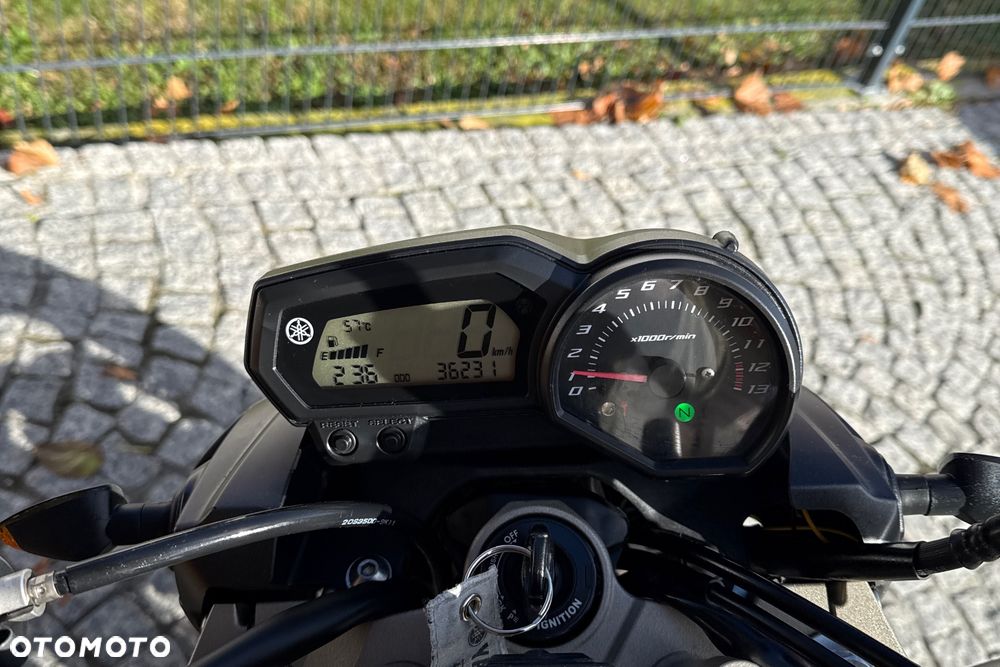 Yamaha XJ - 17