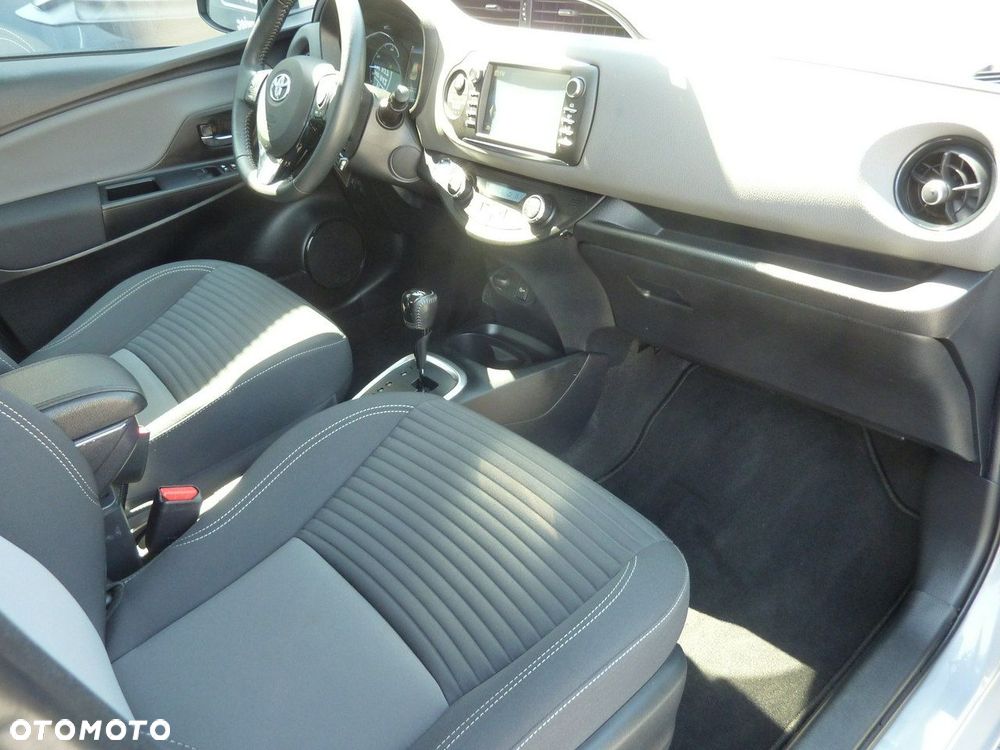 Toyota Yaris - 14