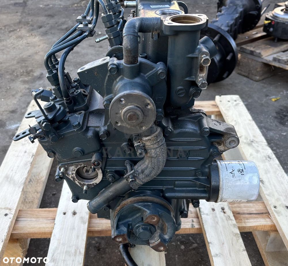 Kubota D722 D722-EF01 Silnik Słupek Pokrywa Blok Głowica Miska Tłok Klawiatura CZĘŚCI - 4