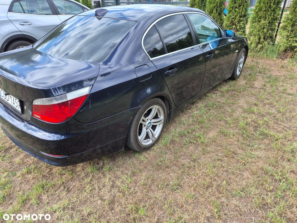 BMW Seria 5 525d - 6
