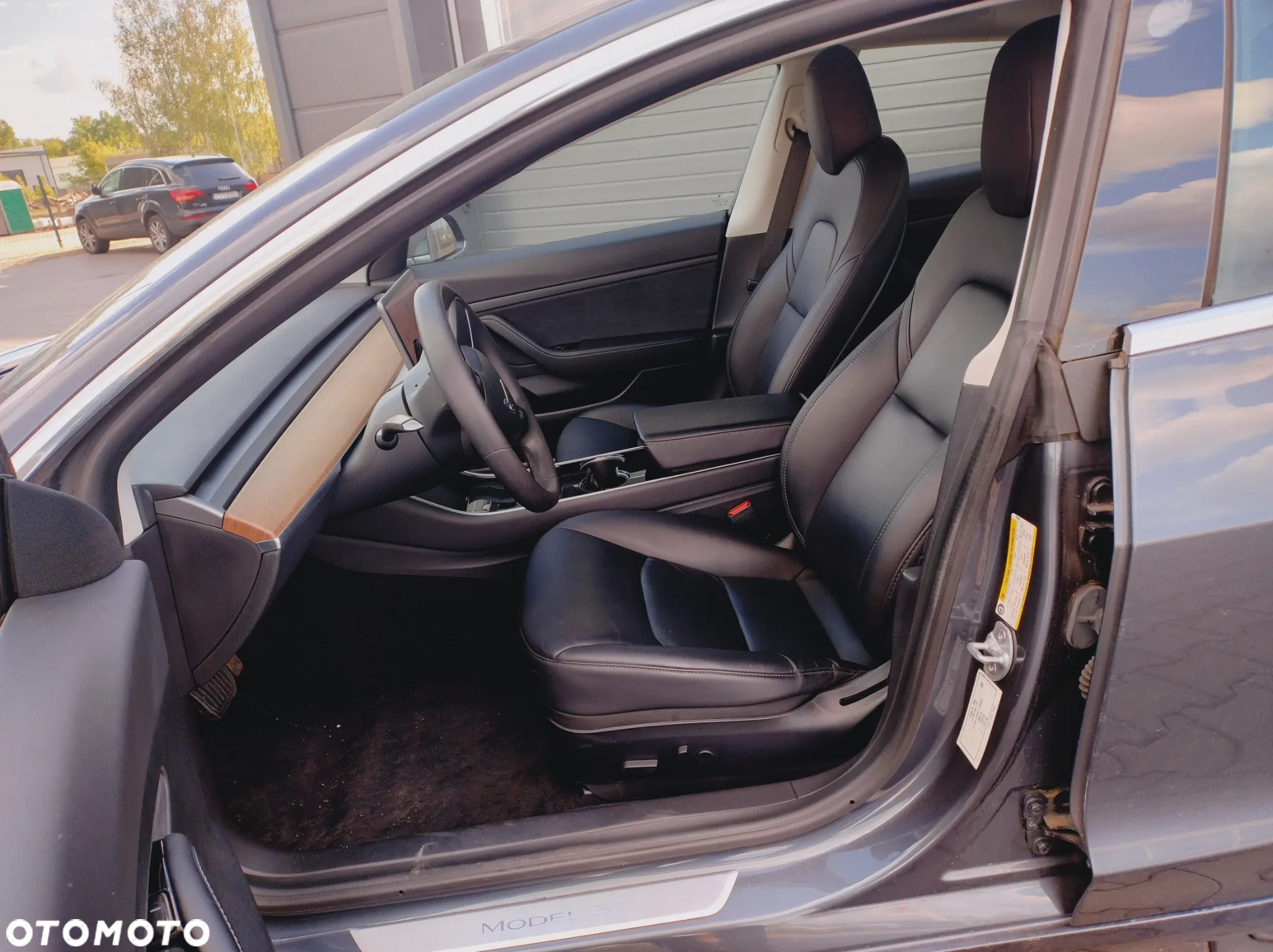 Tesla Model 3 Standard Reichweite Plus Hinterradantrieb - 6