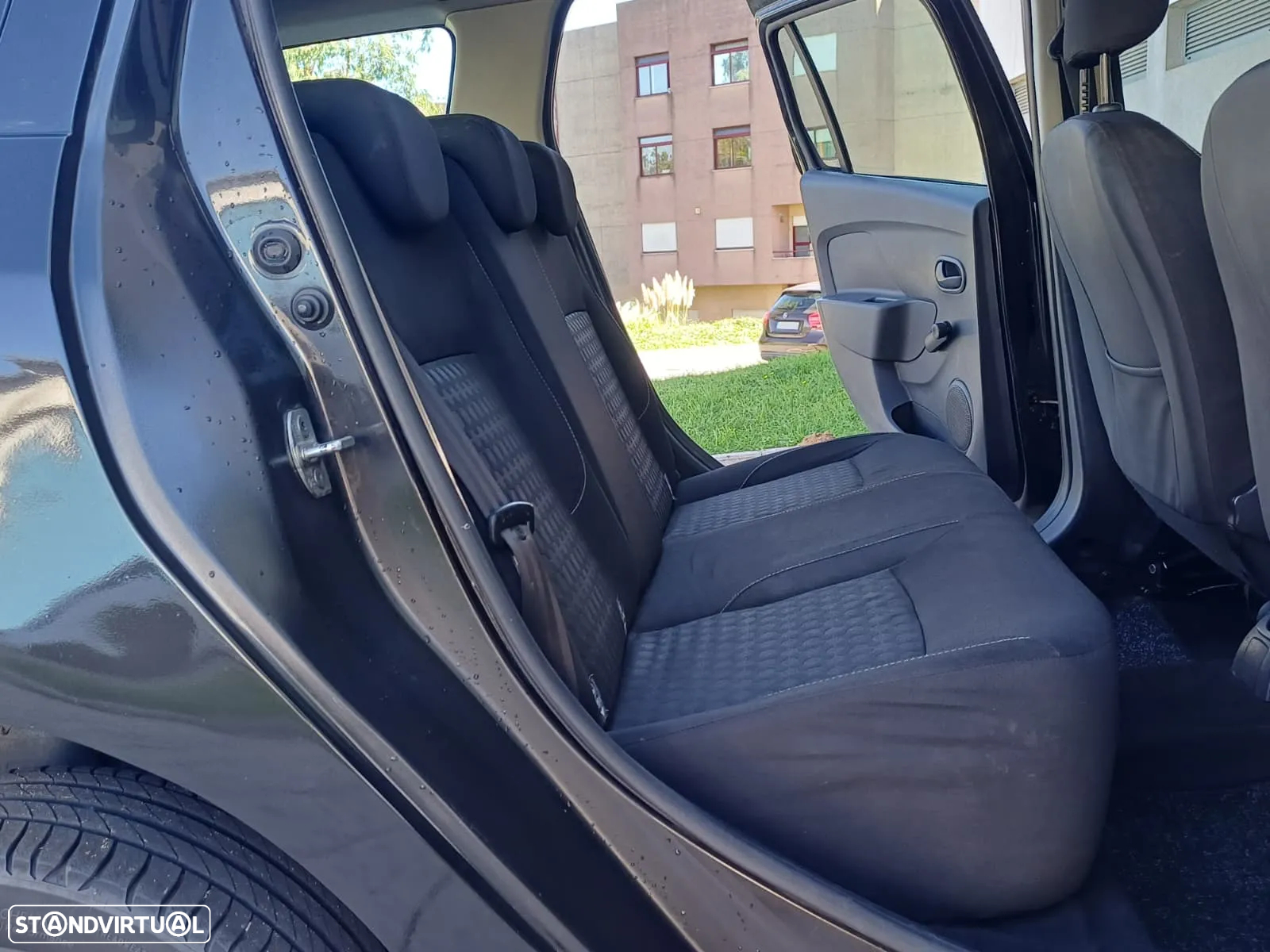 Dacia Logan MCV 1.2 16V Confort Bi-Fuel - 32