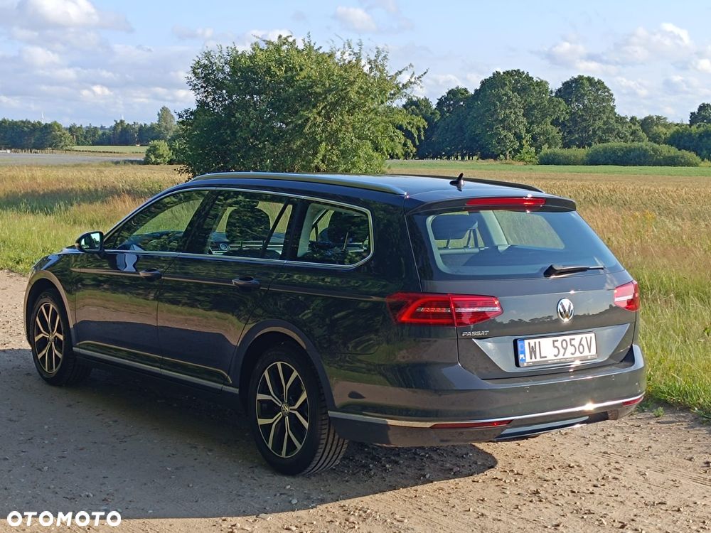 Volkswagen Passat 1.5 TSI EVO Business - 4