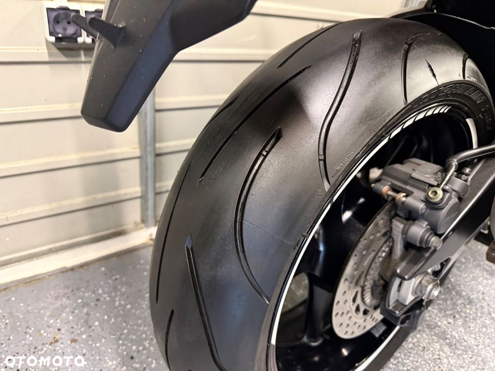Yamaha FZ - 4
