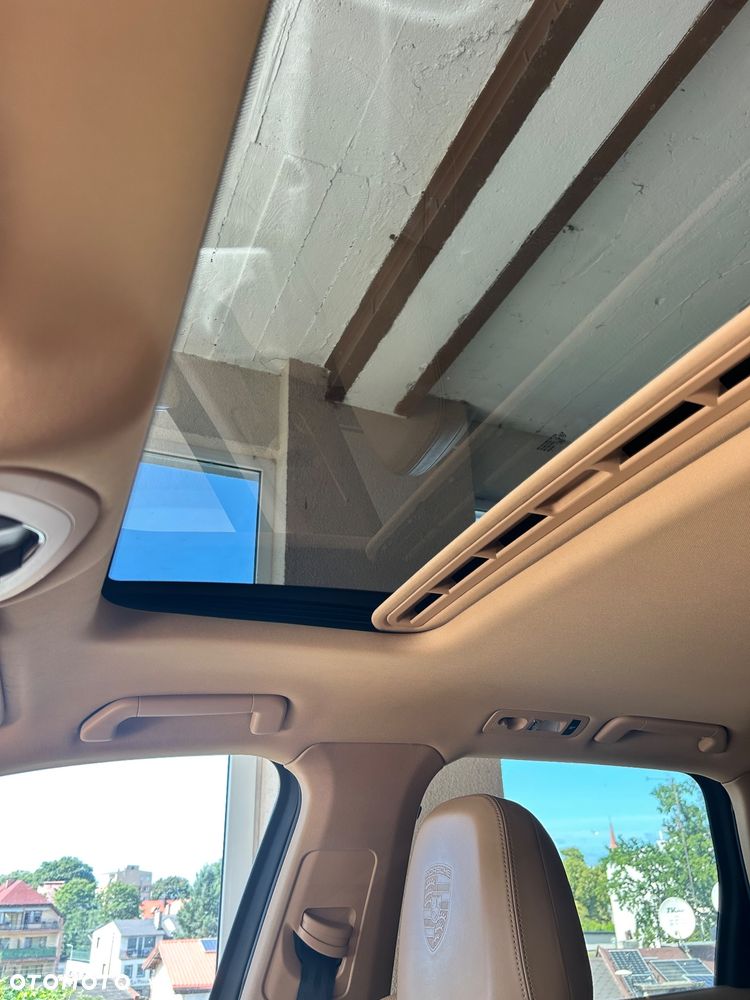 Porsche Cayenne S - 13