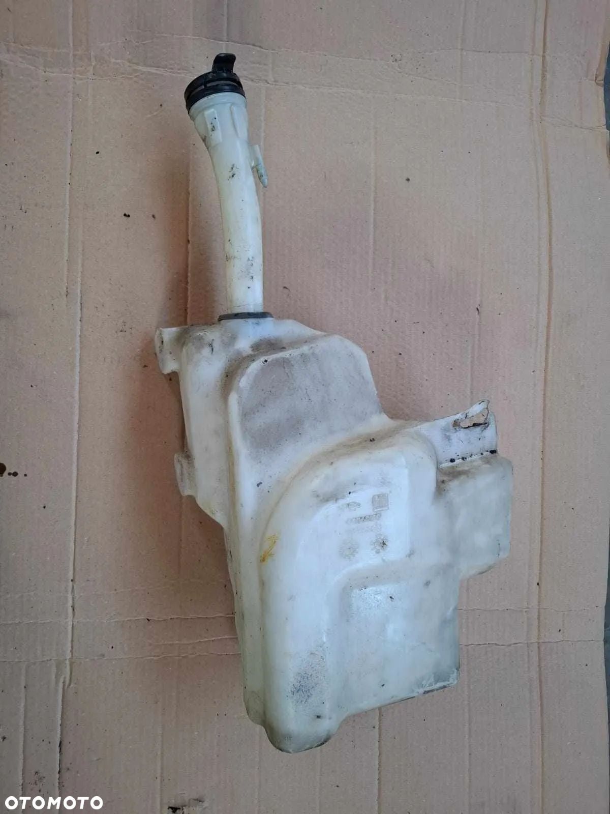 ZBIORNIK PŁYNU DO SPRYSKIWACZY OPEL INSIGNIA A I 08- - 1