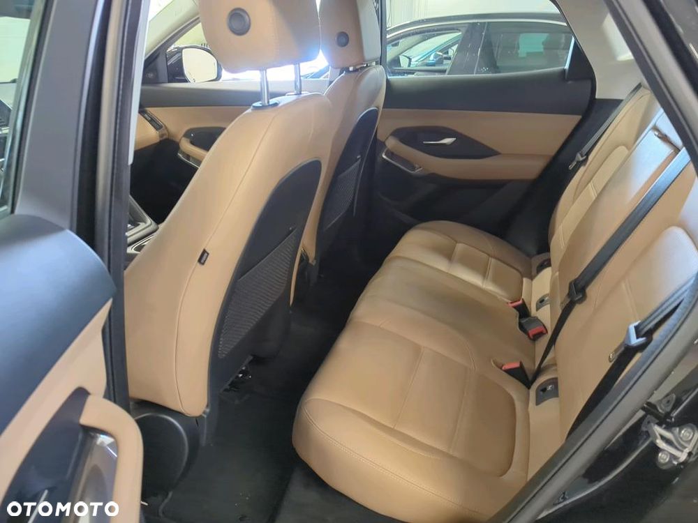 Jaguar E-Pace 1.5 P160 mHEV S - 8