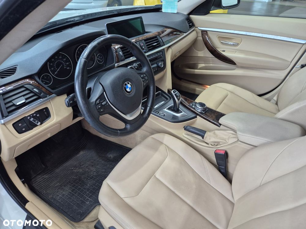 BMW 3GT 328i xDrive Sport-Aut - 16