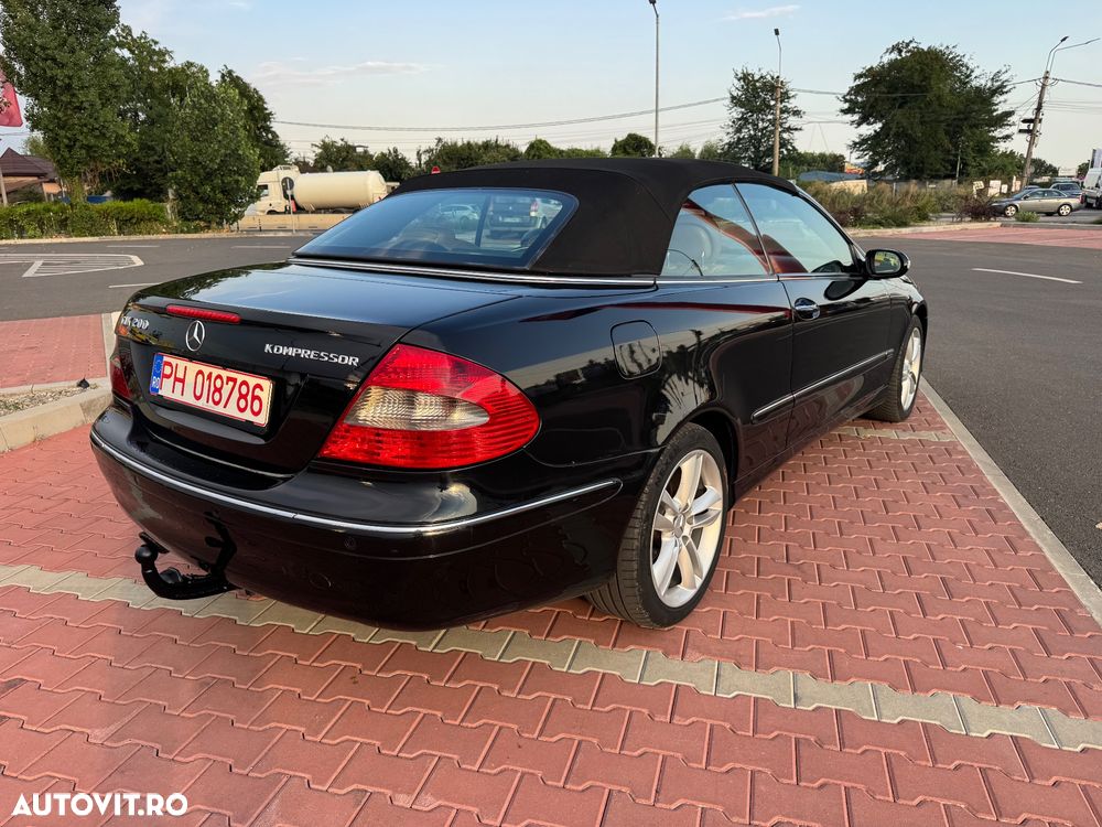 Mercedes-Benz CLK - 16