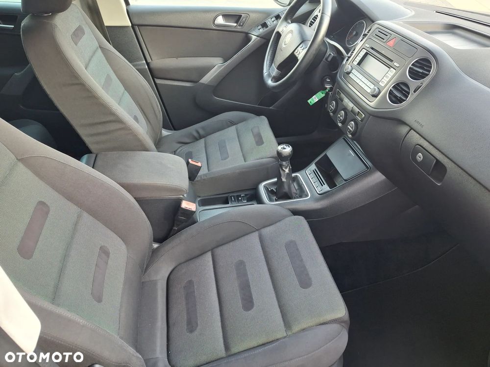 Volkswagen Tiguan 2.0 TDI DPF 4Motion Sport & Style - 25