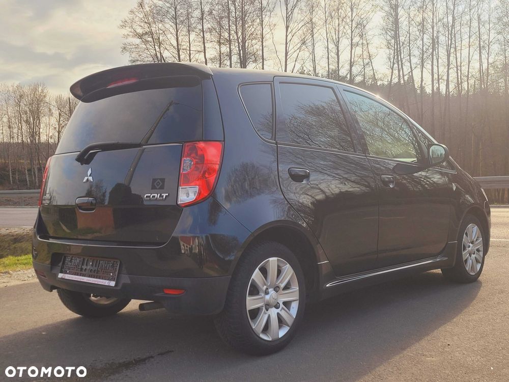 Mitsubishi Colt - 2