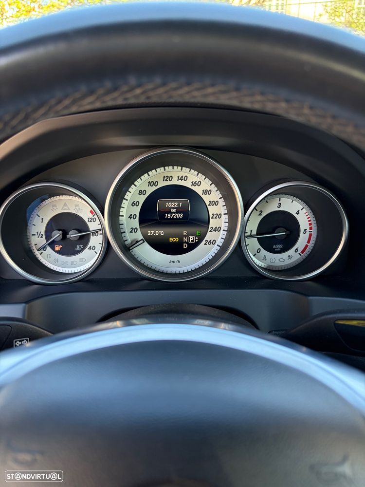 Mercedes-Benz E 220 - 22