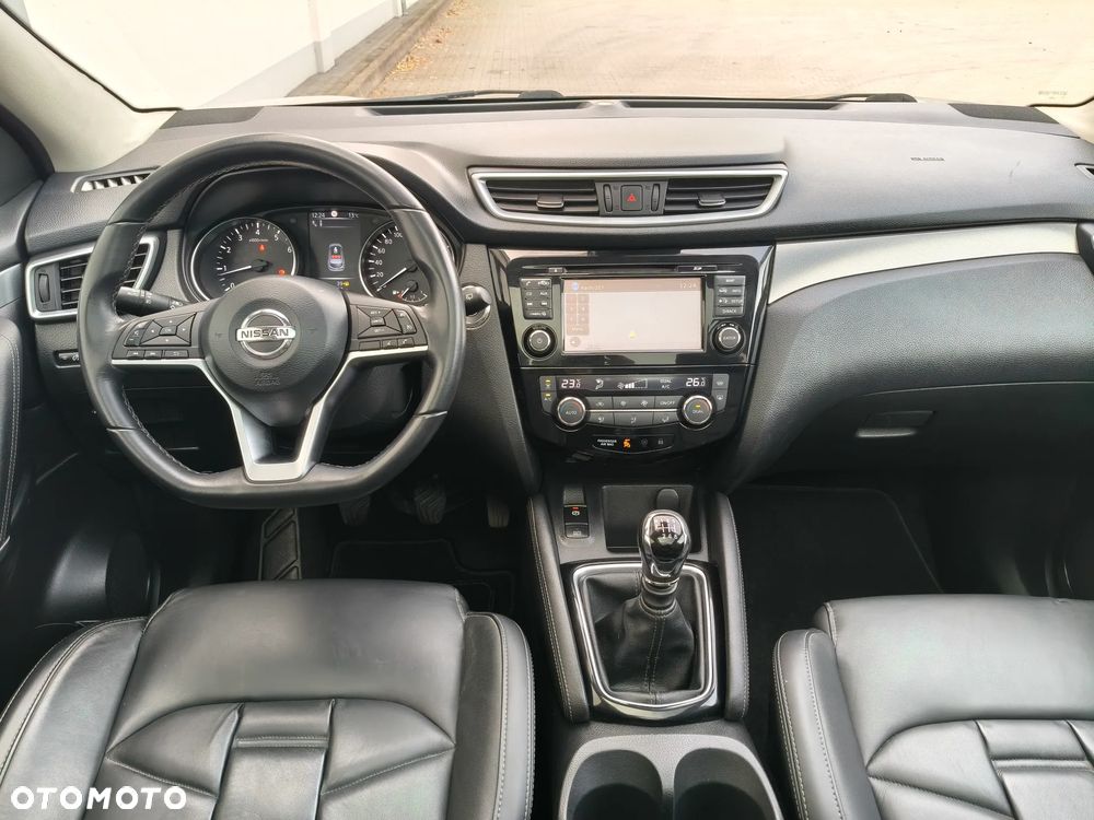 Nissan Qashqai 1.6 DIG-T Tekna - 11