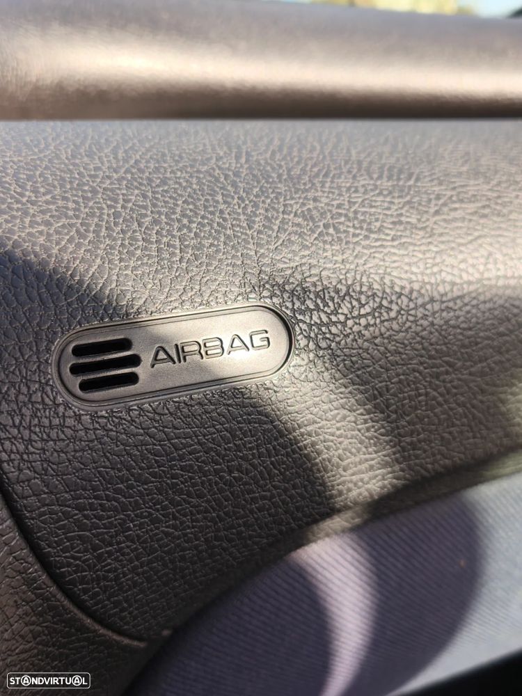 Peugeot 206 1.1 XR Présence - 12