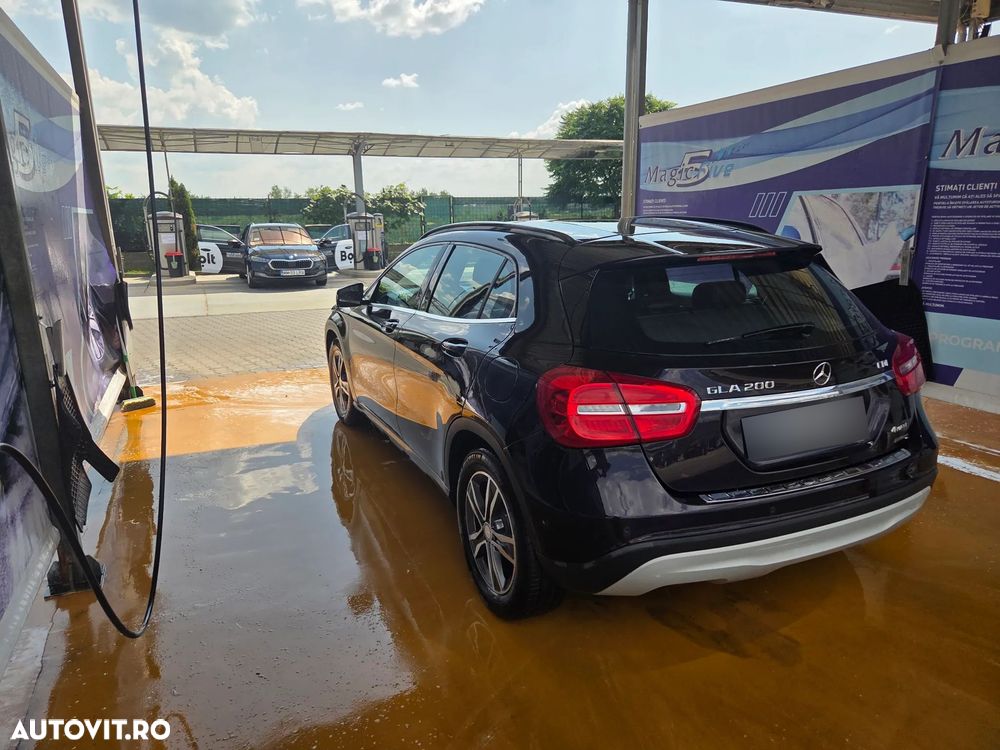Mercedes-Benz GLA 200 CDI 4MATIC Aut. - 9