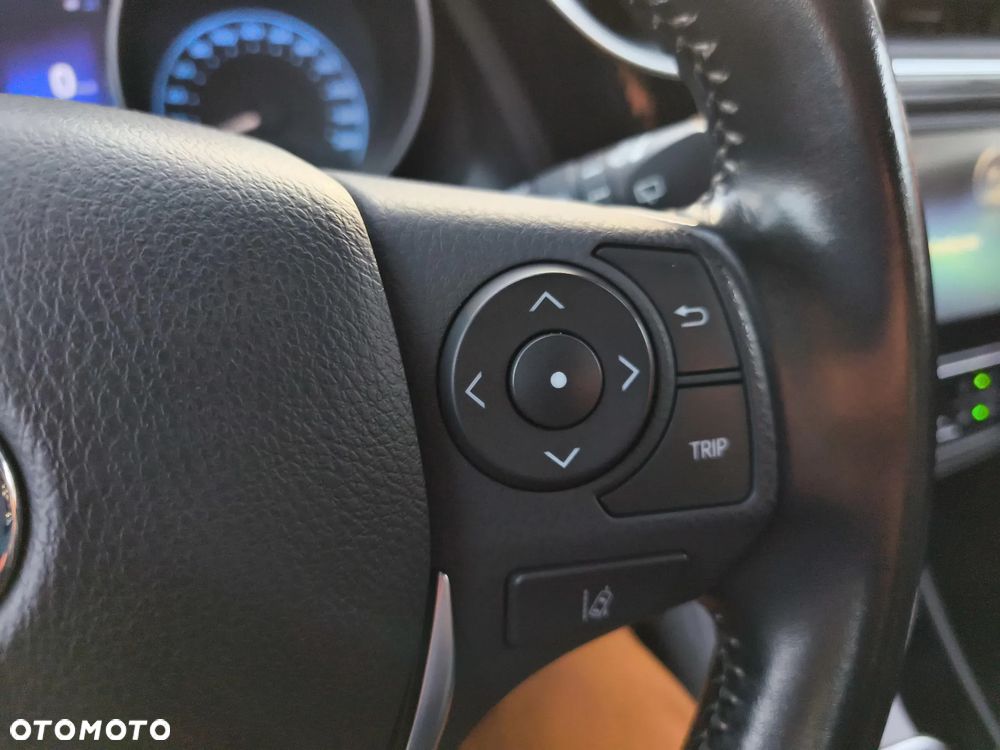 Toyota Auris 1.6 D-4D Comfort - 26