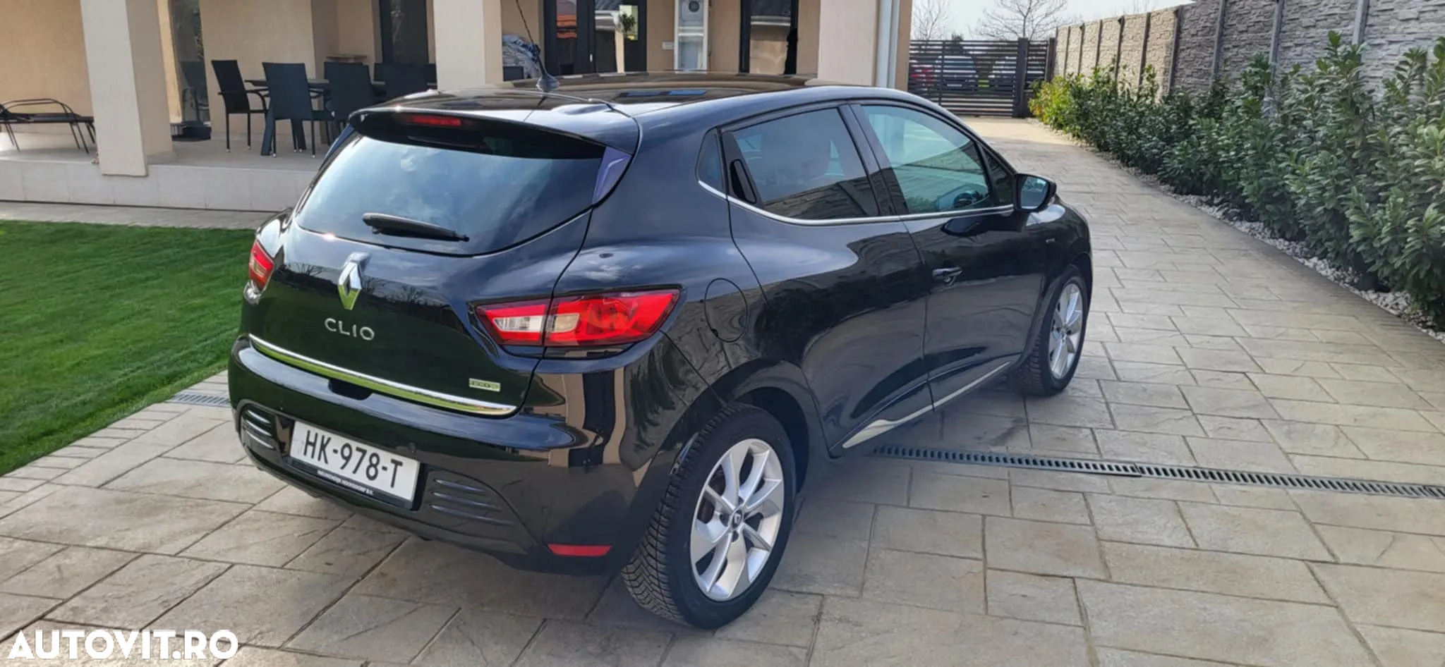 Renault Clio - 7
