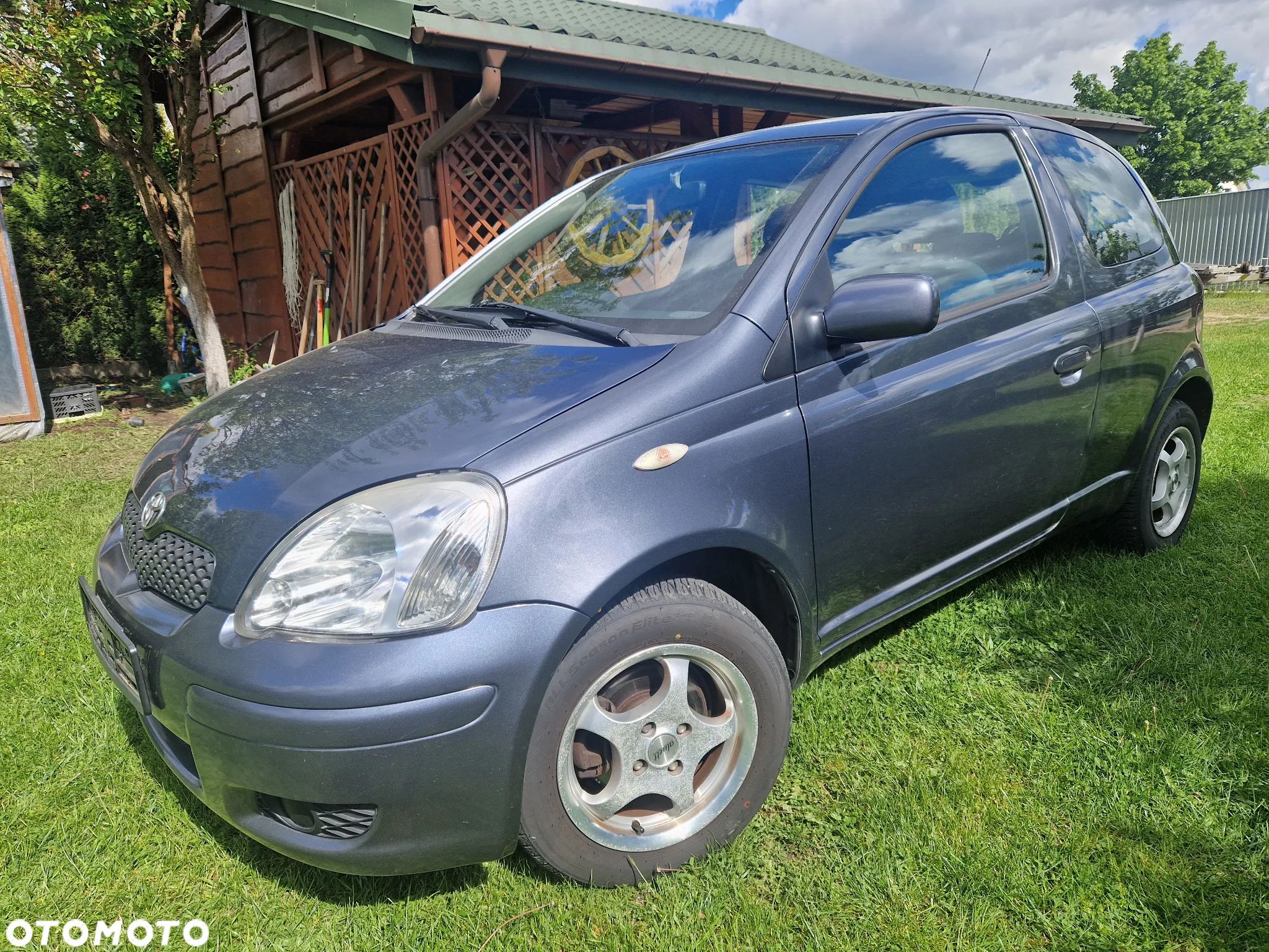 Toyota Yaris 1.3 VVT-i Luna - 1