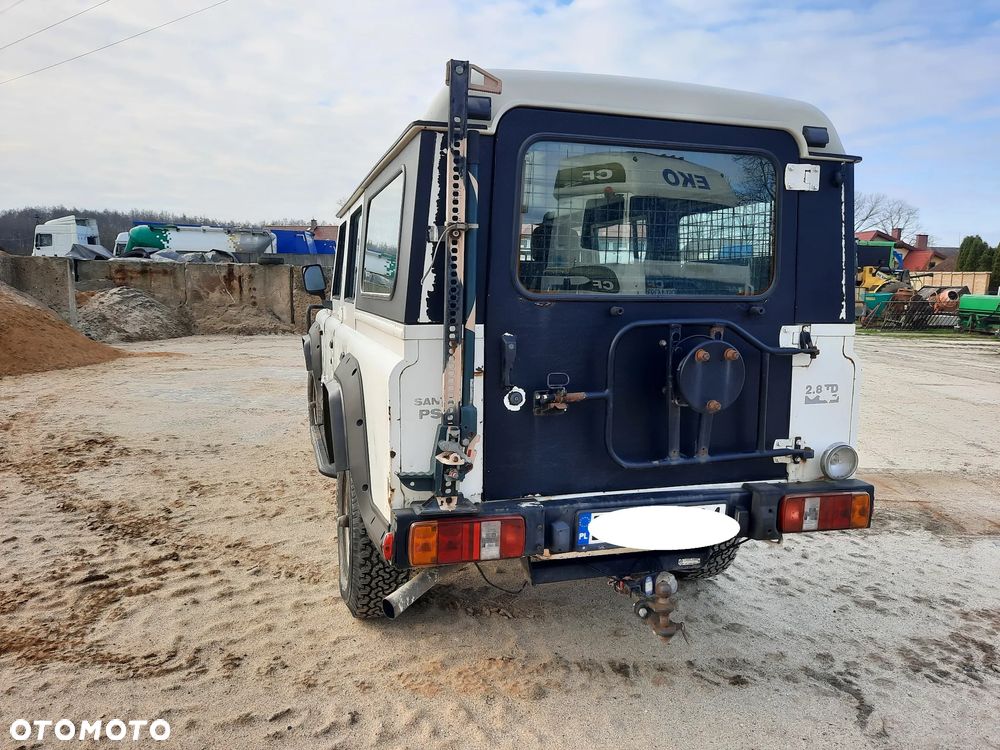 Land Rover Defender - 5