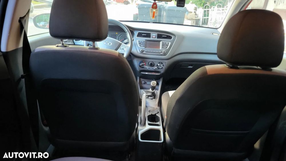 Hyundai i20 1.25 M/T ISG Comfort - 4