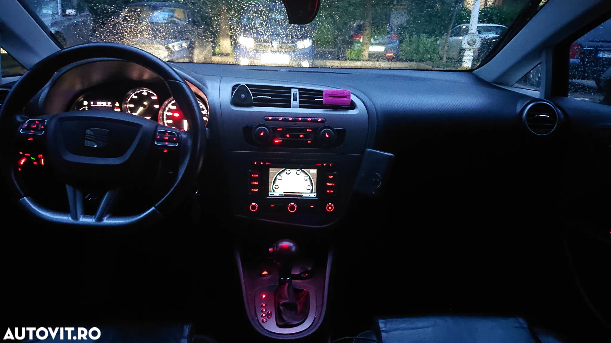 Seat Leon 2.0 TDI FR DSG - 8