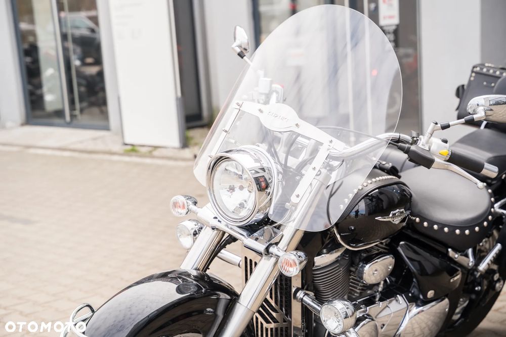 Suzuki VL 800 Volusia - 13