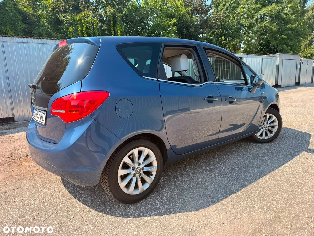 Opel Meriva 1.4 T Cosmo S&S - 3