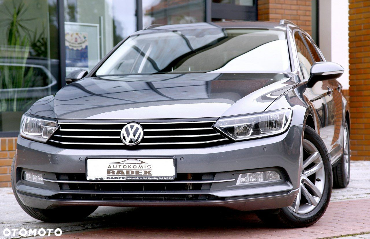 Volkswagen Passat - 8