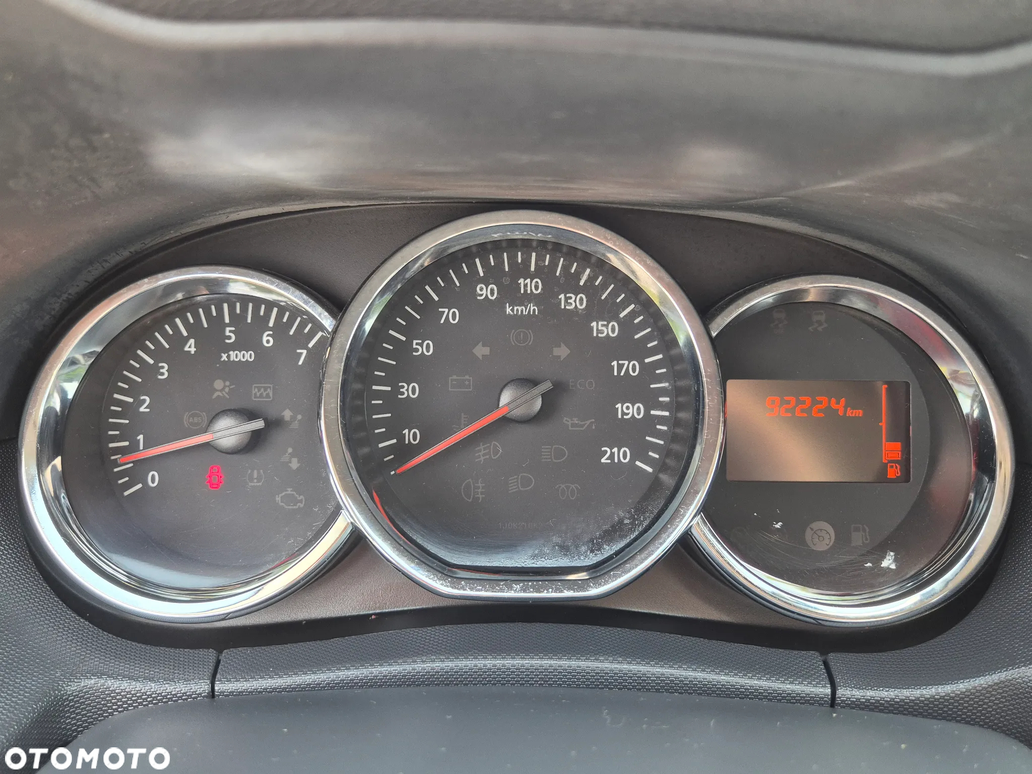 Dacia Duster 1.6 SCe Essential - 21