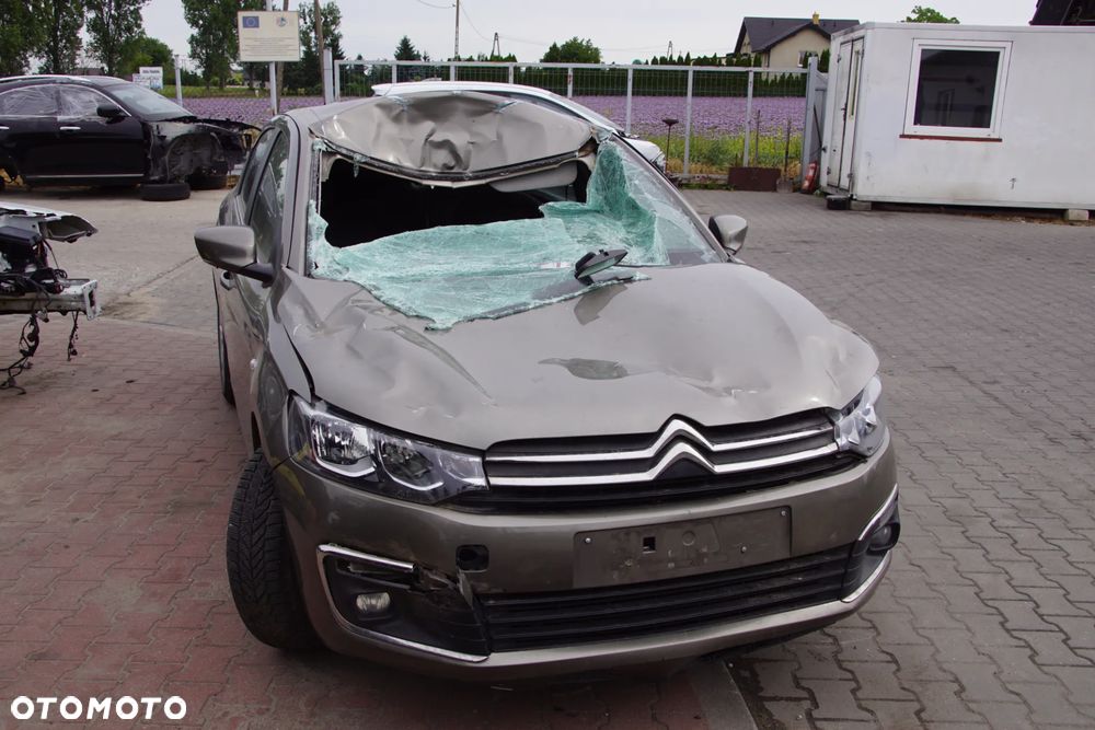 Auto na części - Citroen C-Elysee Lift 1.6 BlueHDI 99 KM BH02 20ET30 KEB 2018R Silnik Skrzynia Drzwi Błotnik Klapa Zderzak Lampa Lusterko Klamka Szyba Deska Kokpit Sterownik Moduł Czujnik Licznik Panel Kierownica - 8