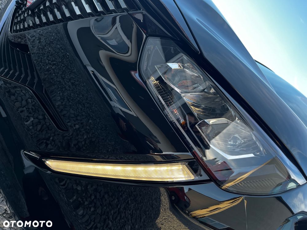 Peugeot 208 PureTech 100 EAT8 Active - 36