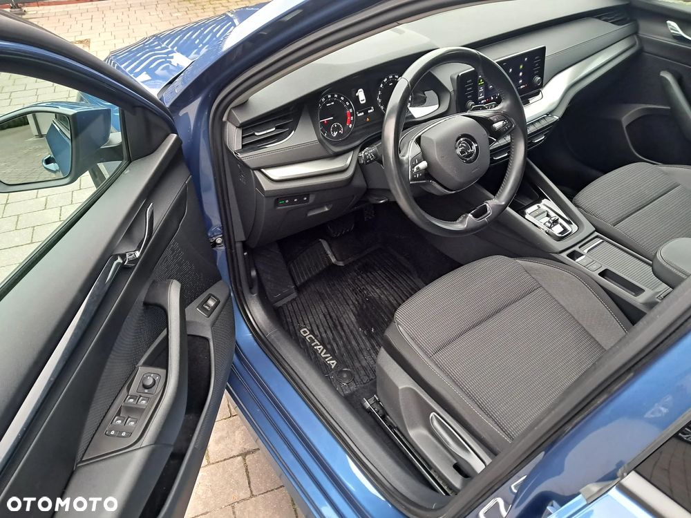 Skoda Octavia 2.0 TDI SCR Ambition DSG - 11