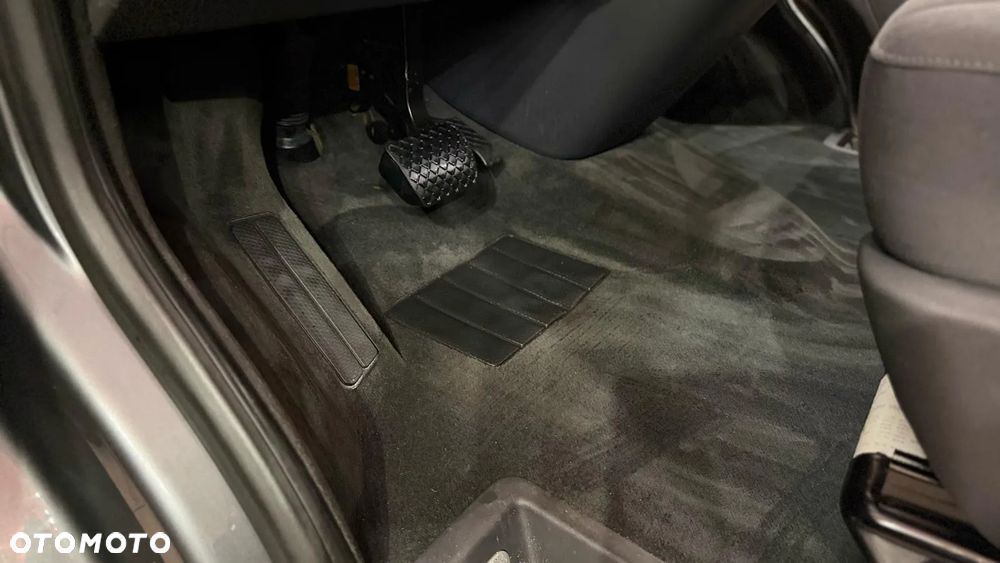 Volkswagen Multivan - 3