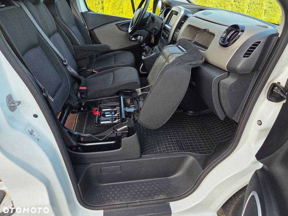 Renault Trafic Furgon - 23