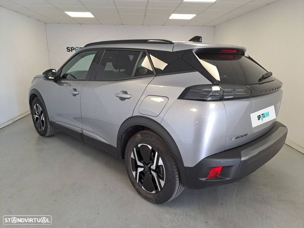 Peugeot e-2008 54 kWh Allure - 6