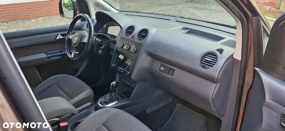 Volkswagen Caddy Comfortline DSG - 26