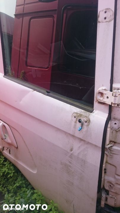 Drzwi SCANIA 4 prawe - 1