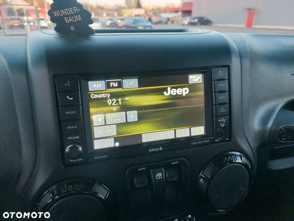 Jeep Wrangler - 13