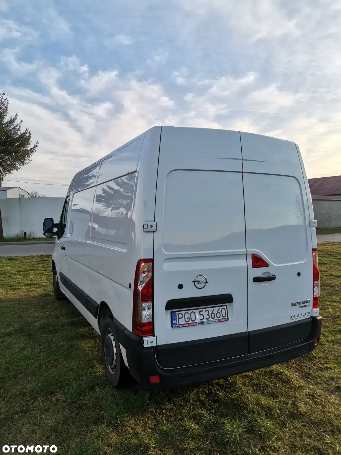 Opel Movano L2H2 - 4