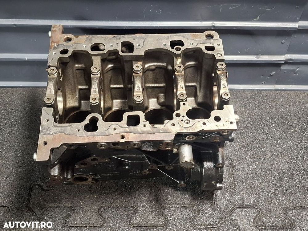 Bloc motor gol SKODA OCTAVIA III 5E3, NL3, NR3 2014 - 2020 1.6 TDI DDYA DGTE CRKB CLHA  04L023A - 5