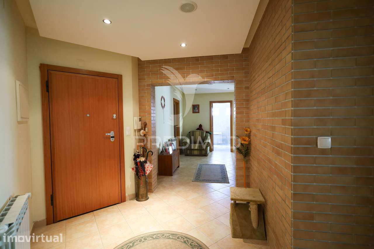 Apartamento T3, Espaçoso com Garagem e Arrecadação- Entroncamento - Grande imagem: 4/30