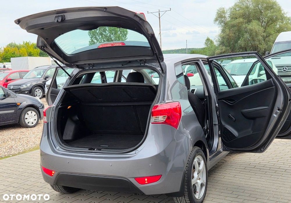 Hyundai ix20 - 22