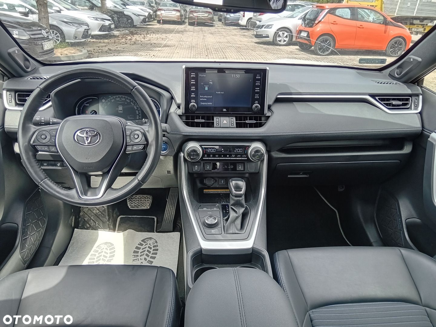 Toyota RAV4 - 6