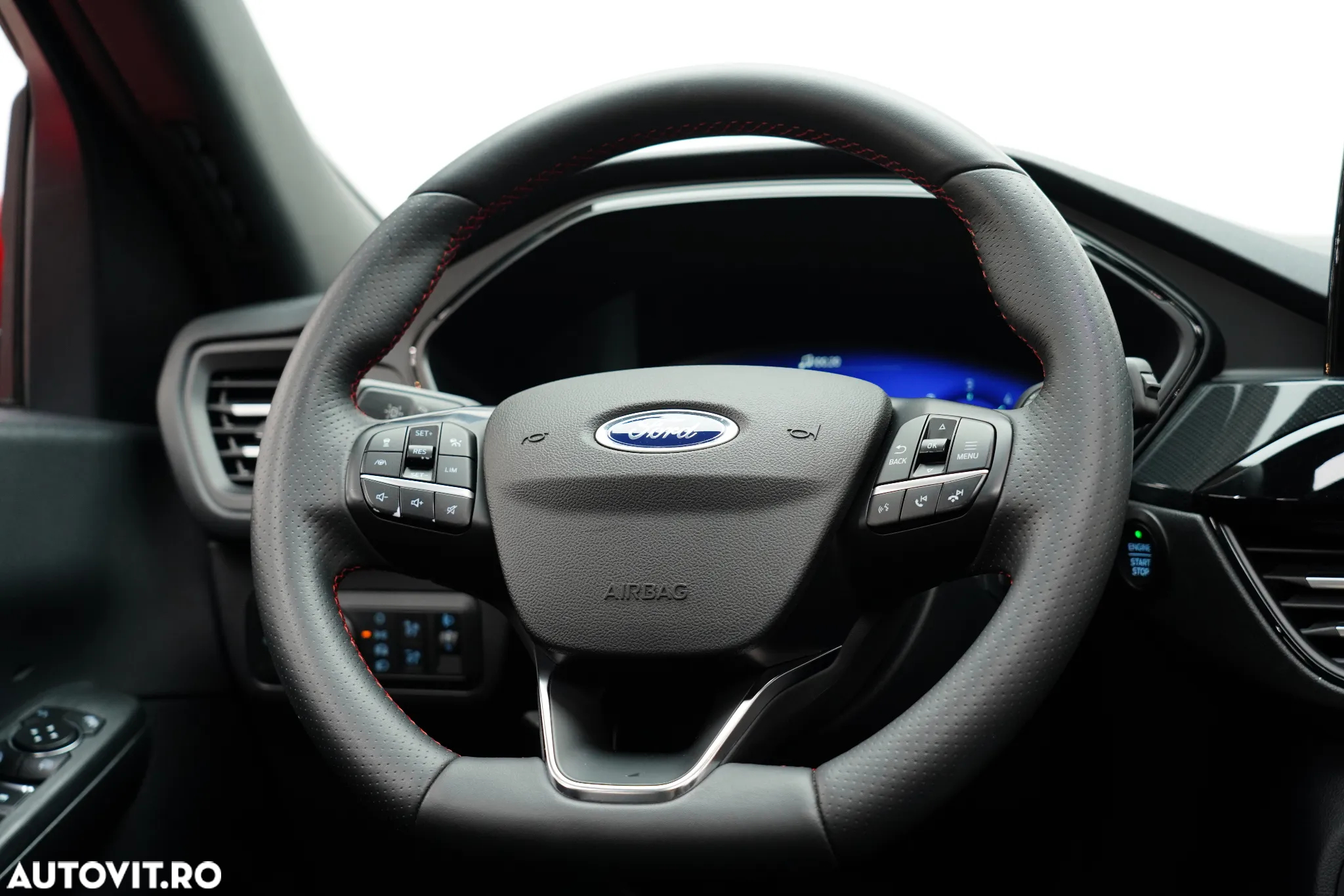 Ford Kuga 1.5 EcoBlue A8 FWD ST Line X - 30