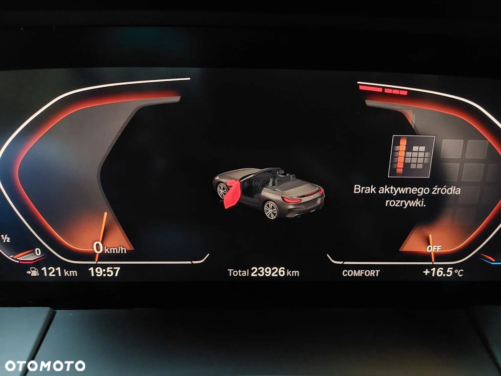 BMW Z4 sDrive30i - 29