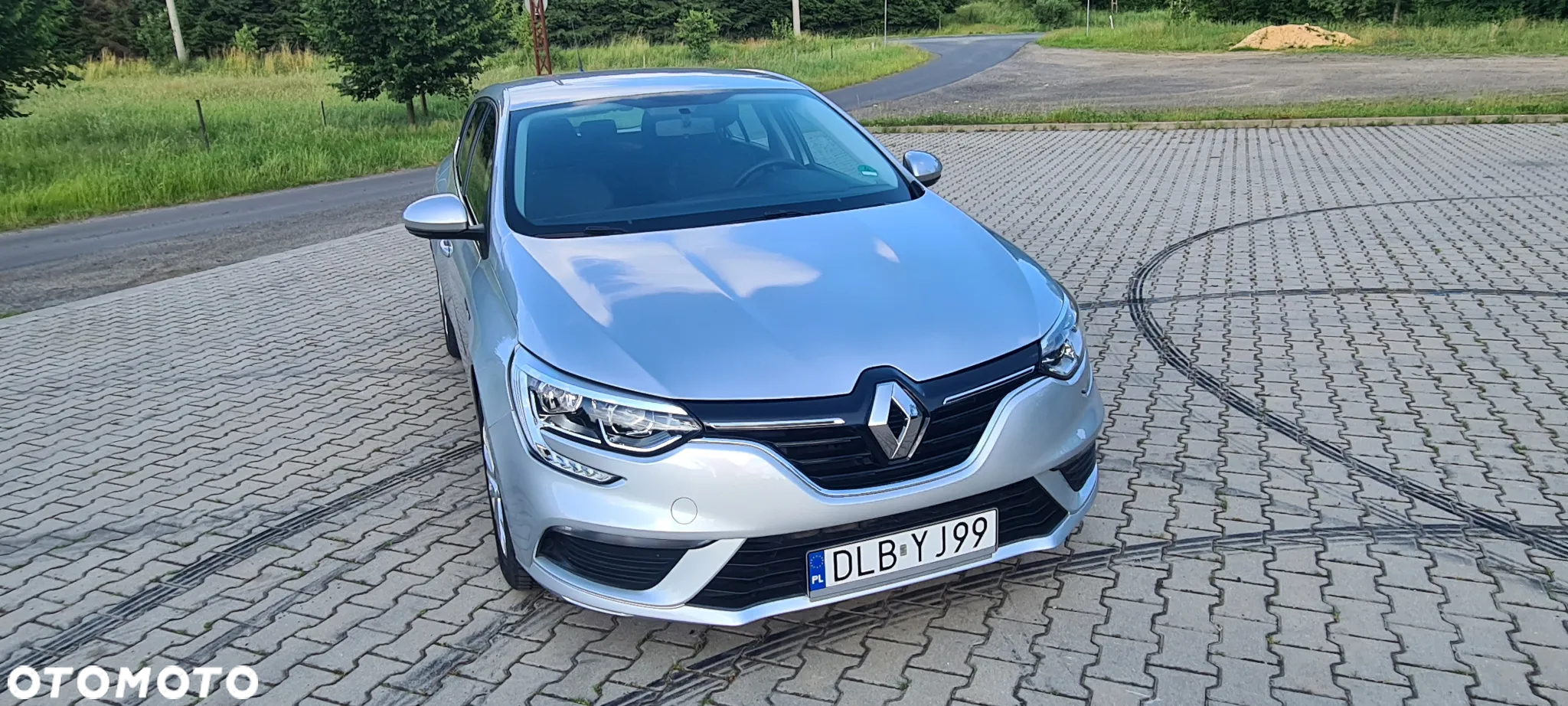 Renault Megane Grandtour ENERGY TCe 100 LIFE - 13