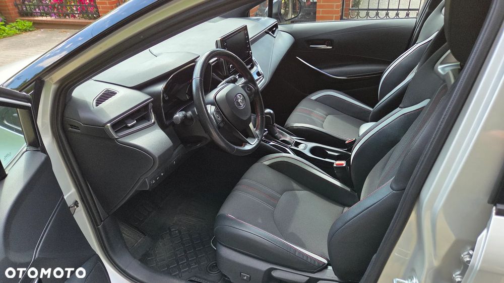 Toyota Corolla 2.0 Hybrid GR Sport - 12