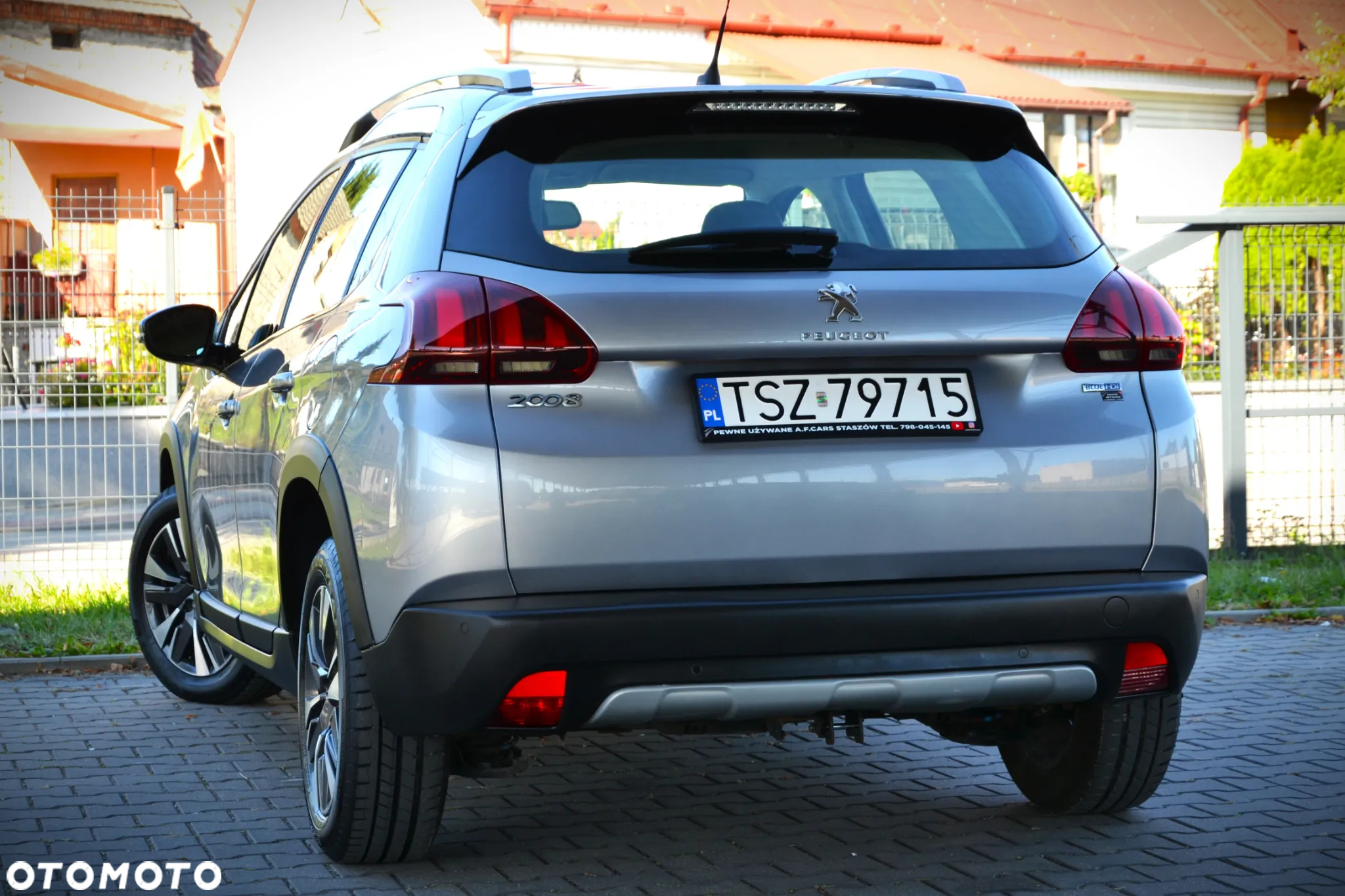 Peugeot 2008 1.6 BlueHDi Allure - 23